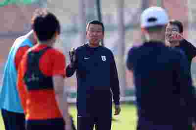 英格蘭隊1-0小勝捷克隊