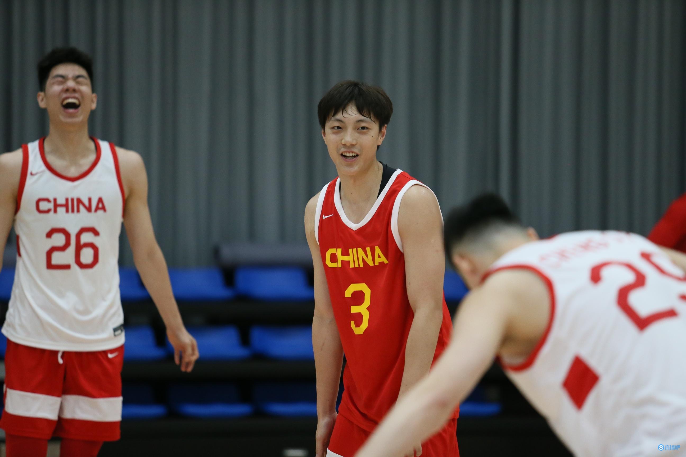 CBA：季后赛争夺战，竞争激烈