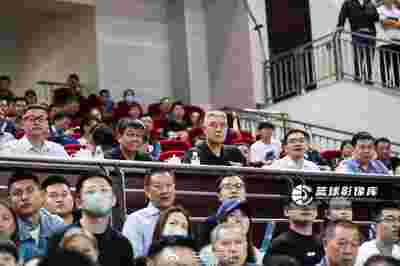 CBA各队战术演变，教练分析精彩瞬间
