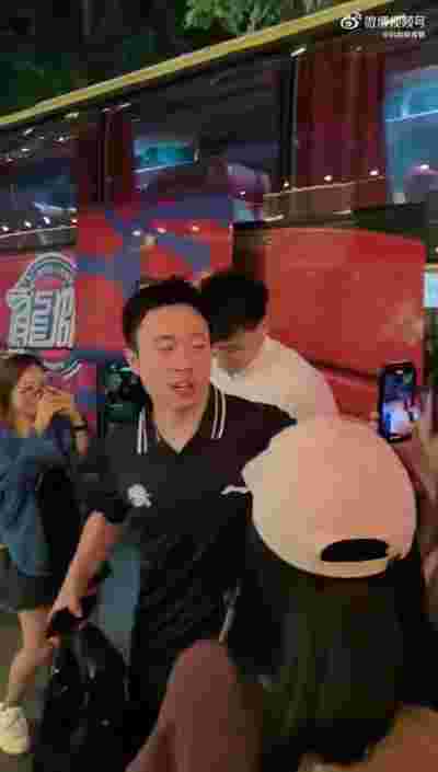 山西汾酒队击败天津男篮