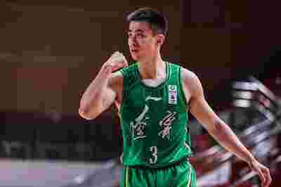 CBA：季后赛名额争夺激烈，谁能突围？