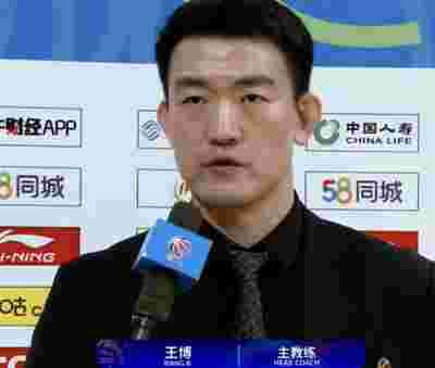 王博：开局孙铭徽替补是为了保护他 想让他留力打下半场