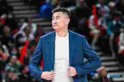 CBA常规赛最后阶段，季后赛名额争夺战